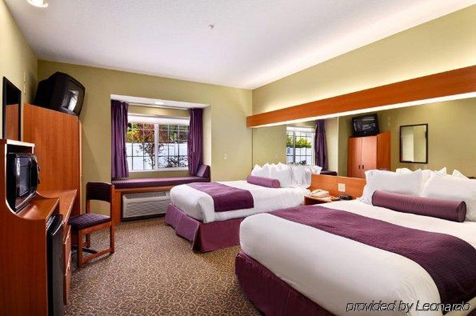 Stay Beyond Inn & Suites Elma Szoba fotó